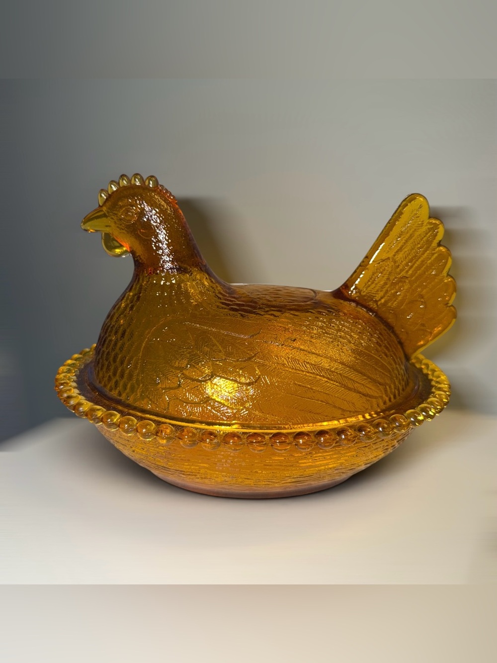 Vintage Indiana Glass Amber Hen On Nest Covered Dish Beaded Rim 7 Inch Mint